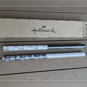 NIB - Hallmark dual design gift wrap 160 SQFT